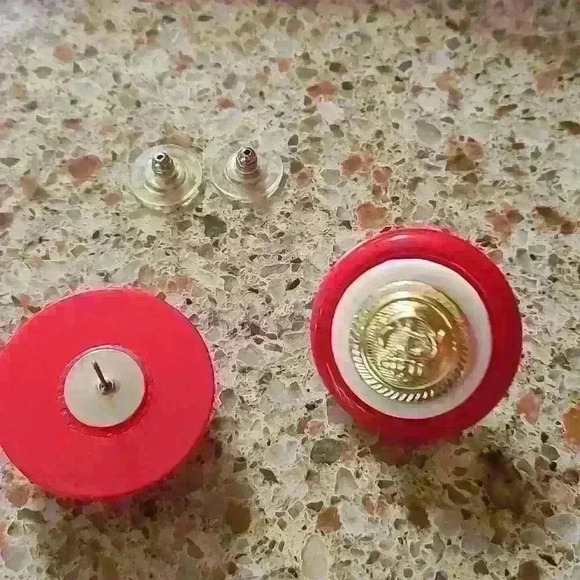 Vintage boat anchor  earrings red white gold colors - Picture 8 of 13